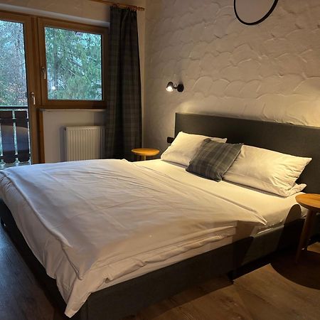 Dreimaederlhaus Am Berg Appartement Pfronten Buitenkant foto