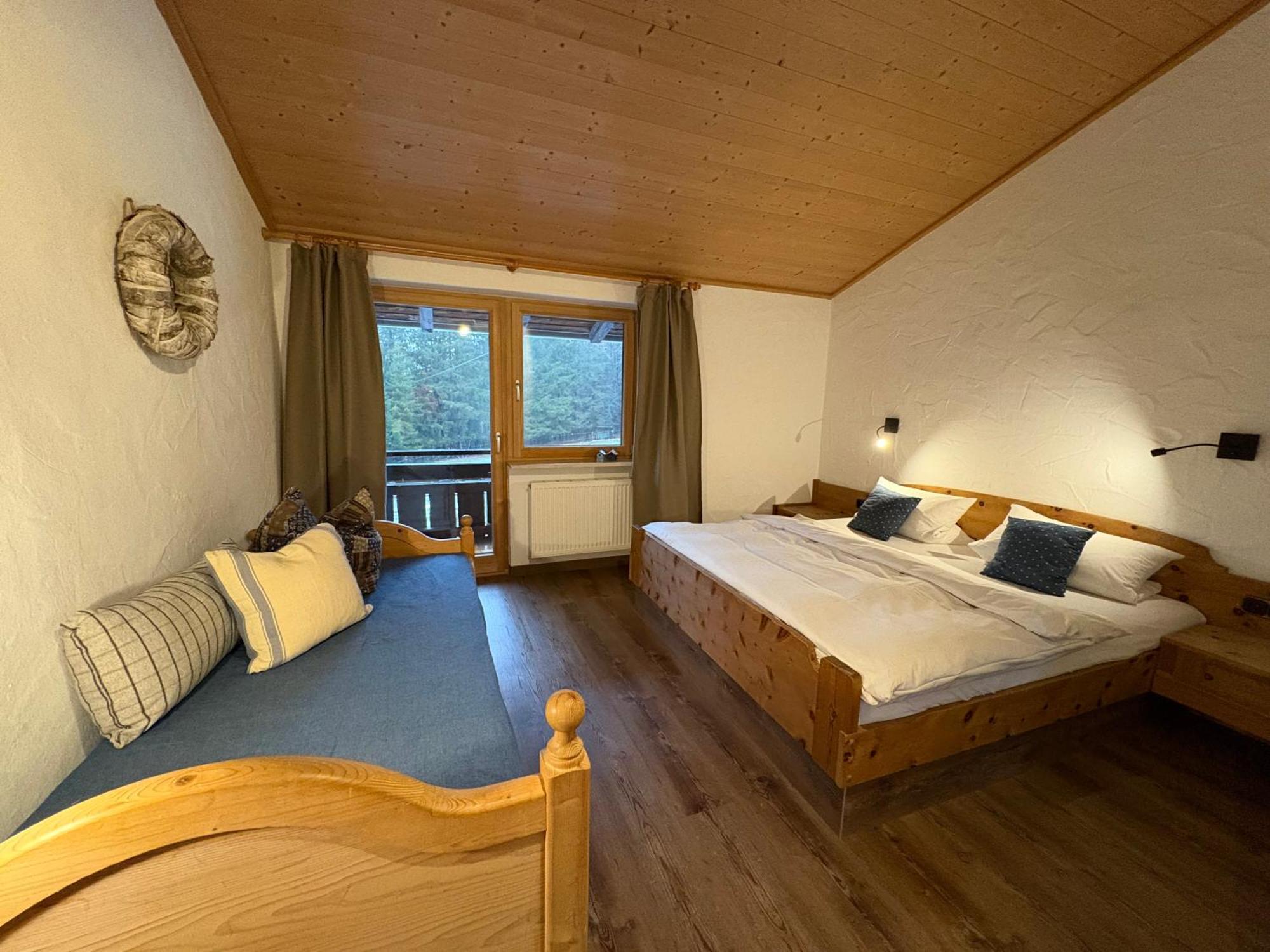 Dreimaederlhaus Am Berg Appartement Pfronten Buitenkant foto
